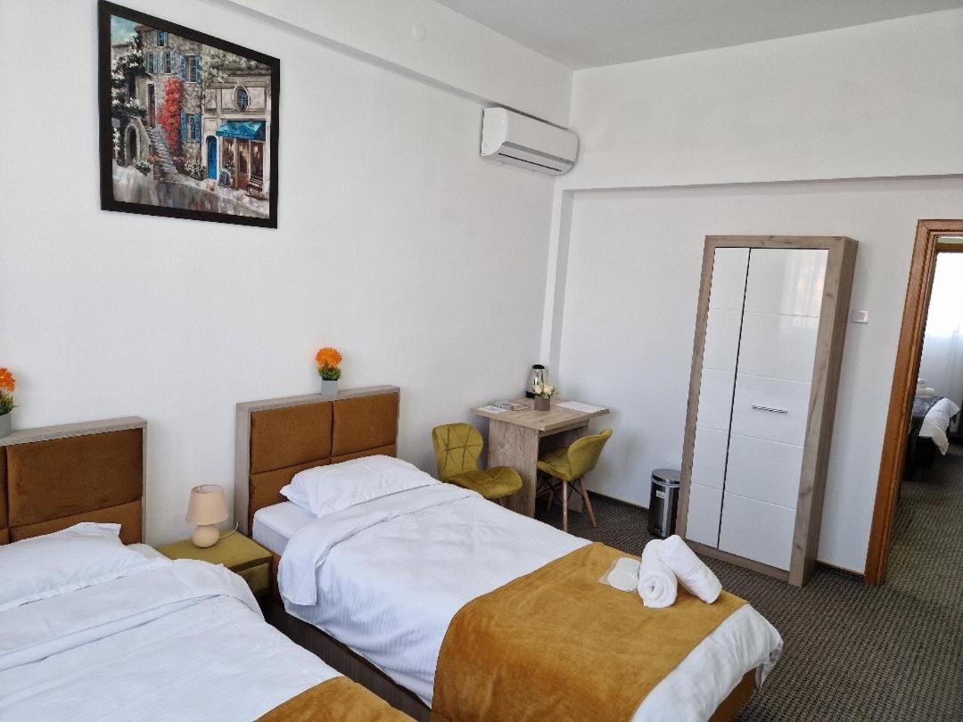 Antik House Aparthotel Cornu de Jos Exterior photo